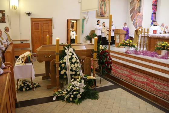 2022-10-10 Pogrzeb ks Czeslaw Konior (15).jpeg