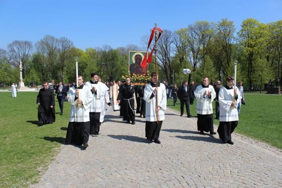 Pielgrzymka-seminariow-duchownych-76.jpg